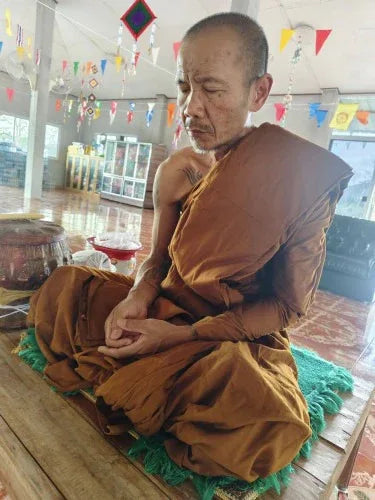 ✨ Divine Charm Oil for Destiny Opening – Luang Pu Muni Phon Dam 2025 Edition