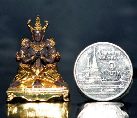 ✨ Divine Lanna Prince of Attraction: Authentic Thai Phaya Khao Kham Nang Khiang Amulet – Sacred Khan Long Hin Bronze Edition by Kruba Neua Rit, Wat Saphan Dam 2025 – The Ultimate Charm, Mercy, and Social Success Talisman (3.3 x 2.1 cm)