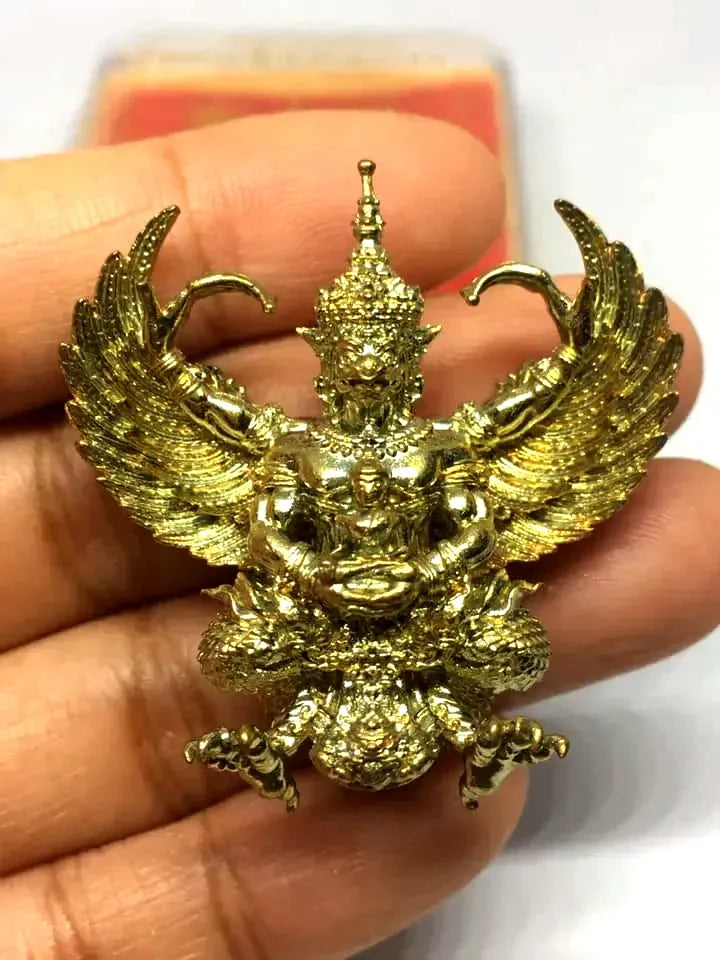 🪙 “Flowing‑Wealth Garuda Tycoon Crest – Large Prosperity & Protection Guardian from Wat Phra Mahathat, Ban Chiang Golden Alloy”