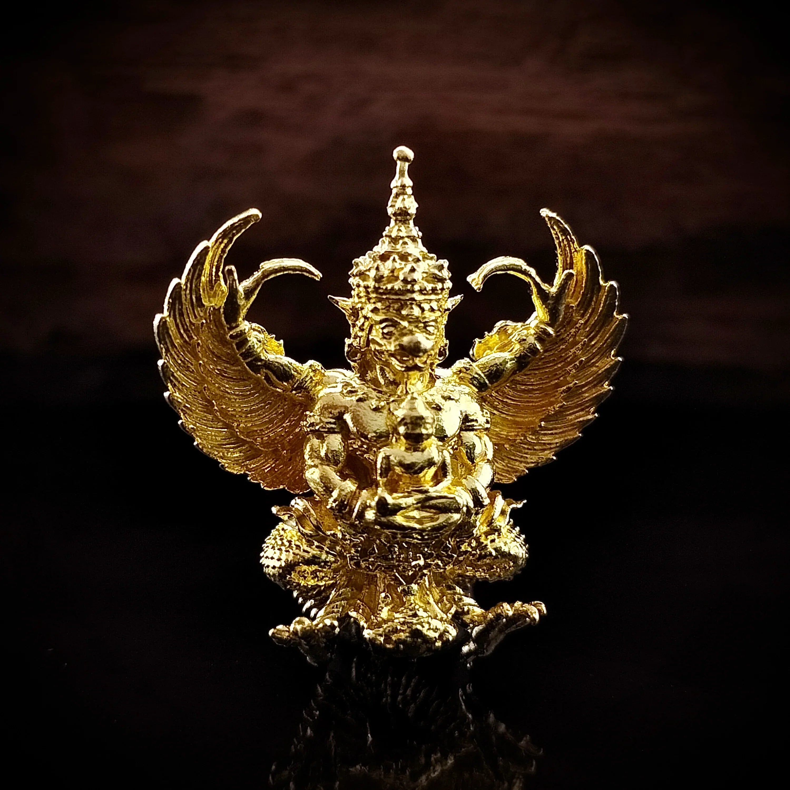 🪙 “Flowing‑Wealth Garuda Tycoon Crest – Large Prosperity & Protection Guardian from Wat Phra Mahathat, Ban Chiang Golden Alloy”