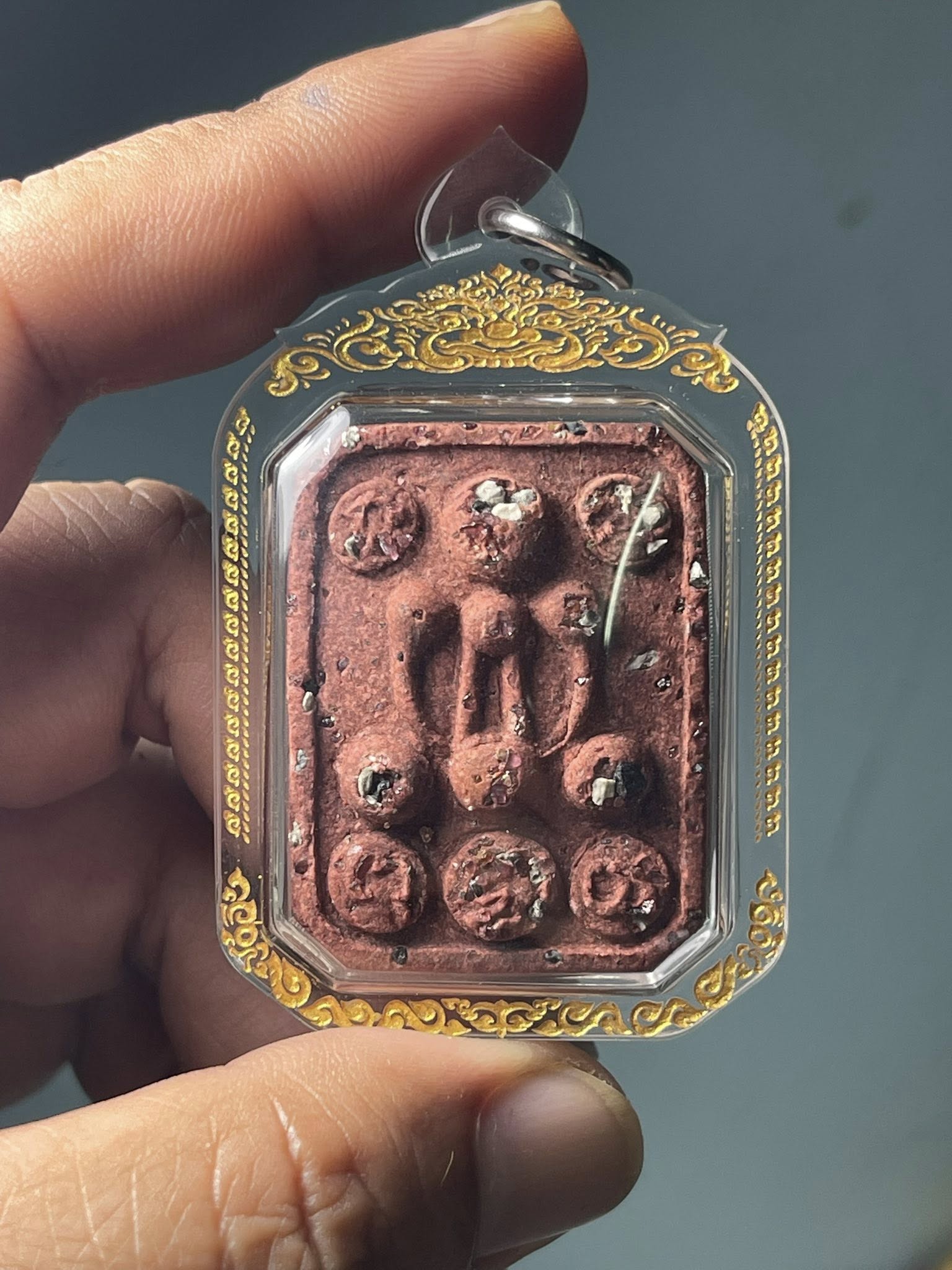 🧿 Ghost Bone Powder Phra Pidta – Supreme Love & Wealth Magnet by Ajarn Nipon, Wat Lon, Phatthalung (Top #1 Temple Bestseller) Red is considered auspicious.