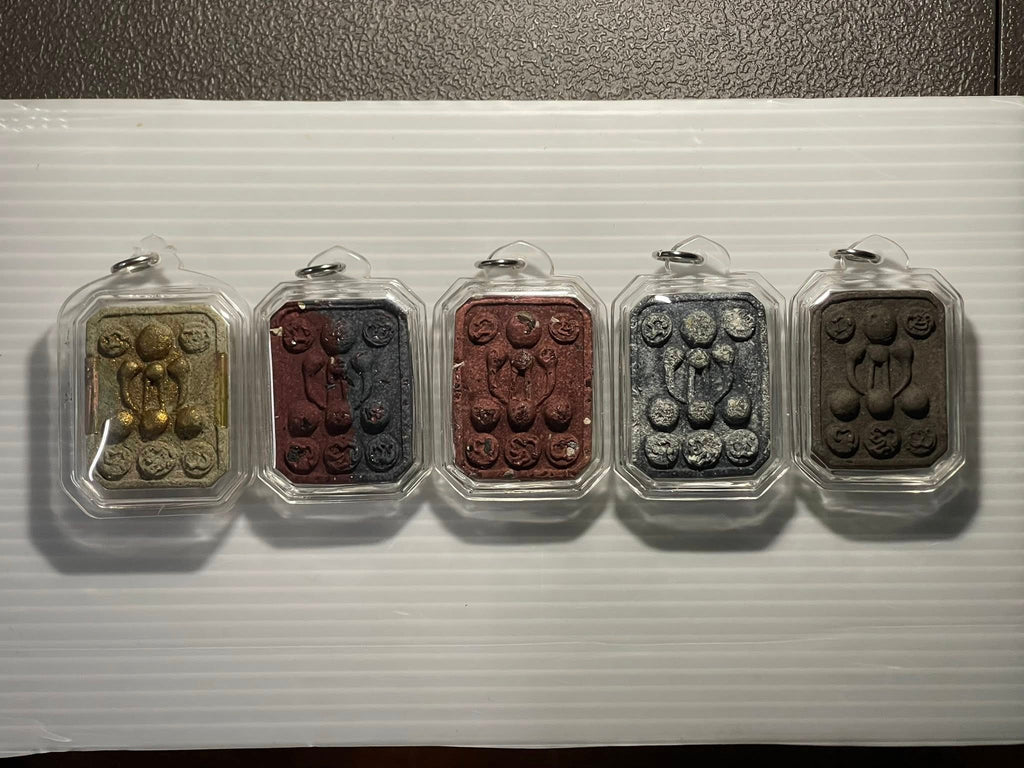 🧿 Ghost Bone Powder Phra Pidta – Supreme Love & Wealth Magnet by Ajarn Nipon, Wat Lon, Phatthalung (Top #1 Temple Bestseller)