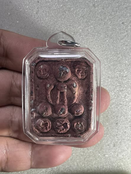 🧿 Ghost Bone Powder Phra Pidta – Supreme Love & Wealth Magnet by Ajarn Nipon, Wat Lon, Phatthalung (Top #1 Temple Bestseller)