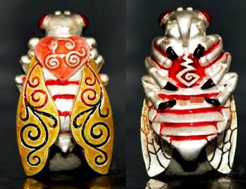Thai Golden Bee Amulet for Wealth by Master Kruba Tao - Attract Prosperity and Abundance Bumblebee bronze silver plated enameled