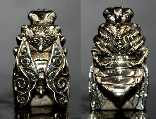 Thai Golden Bee Amulet for Wealth by Master Kruba Tao - Attract Prosperity and Abundance white gold