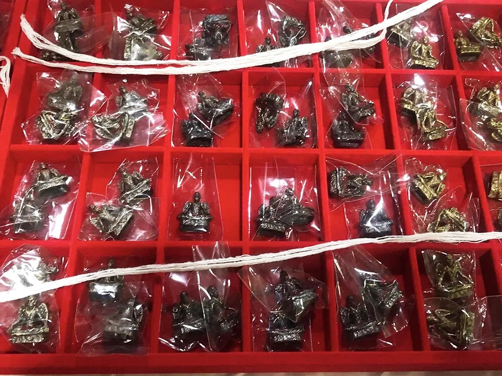 🌌 Supreme Wish-Granting Deity: "Pu Kai Kaew" Locket by Ajarn Nan Kong (Lanna Magic) – Unlock Wealth & Influence