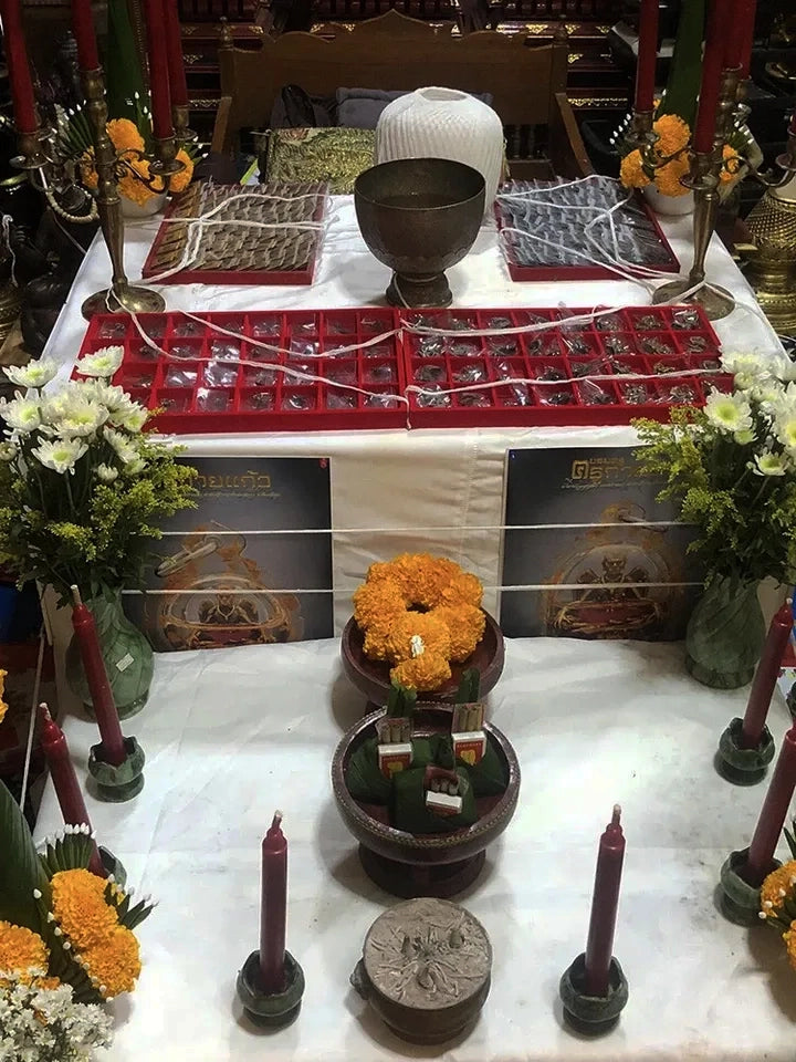 🌌 Supreme Wish-Granting Deity: "Pu Kai Kaew" Locket by Ajarn Nan Kong (Lanna Magic) – Unlock Wealth & Influence