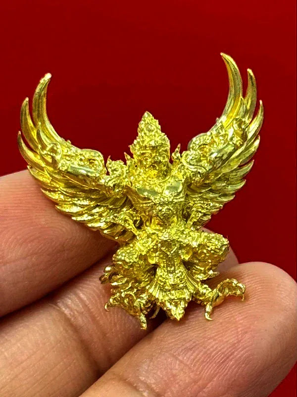 🪙 “Heart of the Tycoon Garuda” – 2.7 cm Mini Pancha‑Loha Wealth‑Birthing Garuda from Wat Kruttharam (Numbered & Multi‑Master Consecrated)