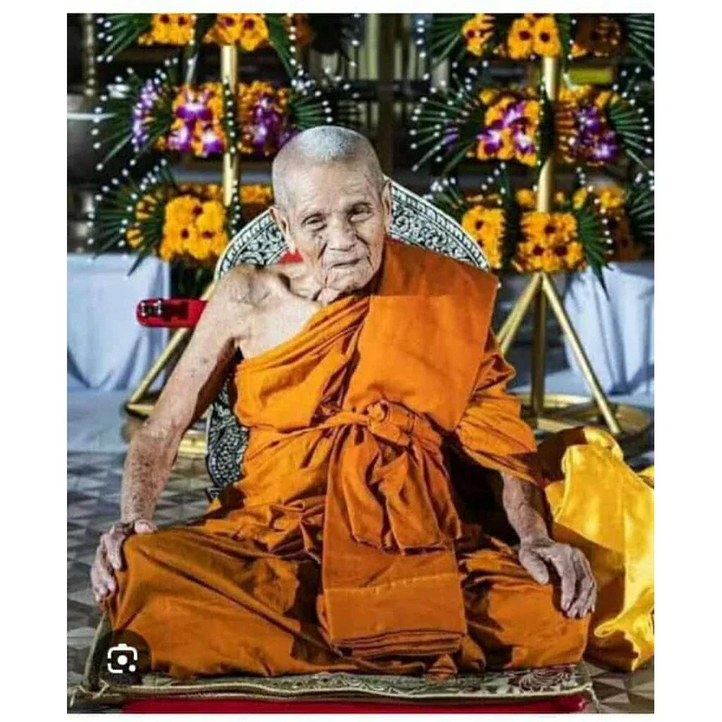 🌸 Heavenly Flower Takrud – Supreme Charm & Loving-Kindness by Luang Pu Im, Wat Thung Na Mai
