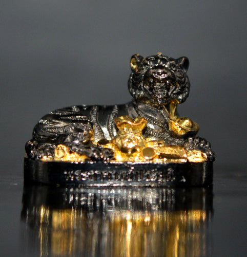 🐯 ✨ Infinite Devouring Tiger: 2K Gold-Sliver Samrit Edition 2024 by Phra Ajarn Prasoot – The Ultimate Wealth-Magnet & Non-Stop Prosperity Talisman