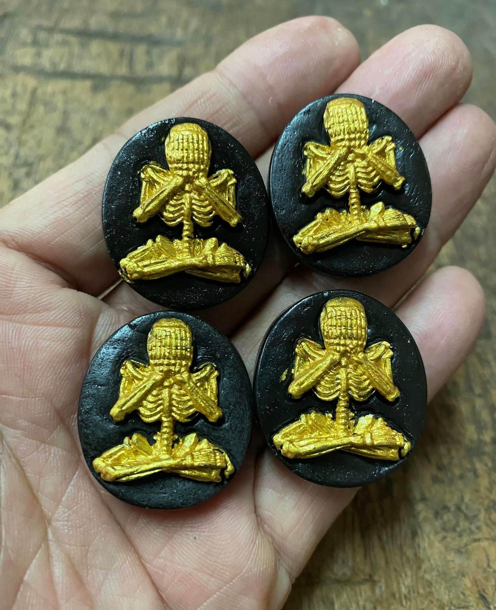 Jate Phuti Prai Thong Amulet - Enhance Wealth & Fortune with Master Dam's Powerful Charm from Ratchaburi