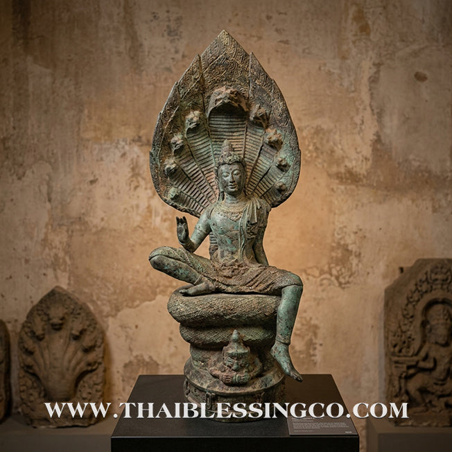 🔱💰Jatukam Ramathep – "Sombat Jakkraphat" (The Emperor’s Treasure) – Blessing Mudra (Pang Prathan Phon) – Rare 5-Inch Antique Patina Masterpiece – The Divine Engine for Imperial Fortune, Universal Command, and Absolute Life Elevation!