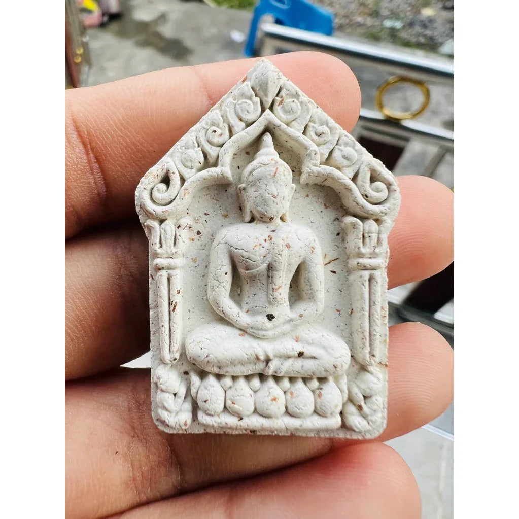 💖 KHUN PAEN PHRAI: KAEO SARAPHAT NUEK ✨ AstraKhunphaen Sovereign: The Diamond Wish-Fulfiller & Ghost-Master Legacy (The "Kaew Saraphat Nuek" Series | Consecrated by the 110-Year-Old Saint, Luang Pu Kaew) White