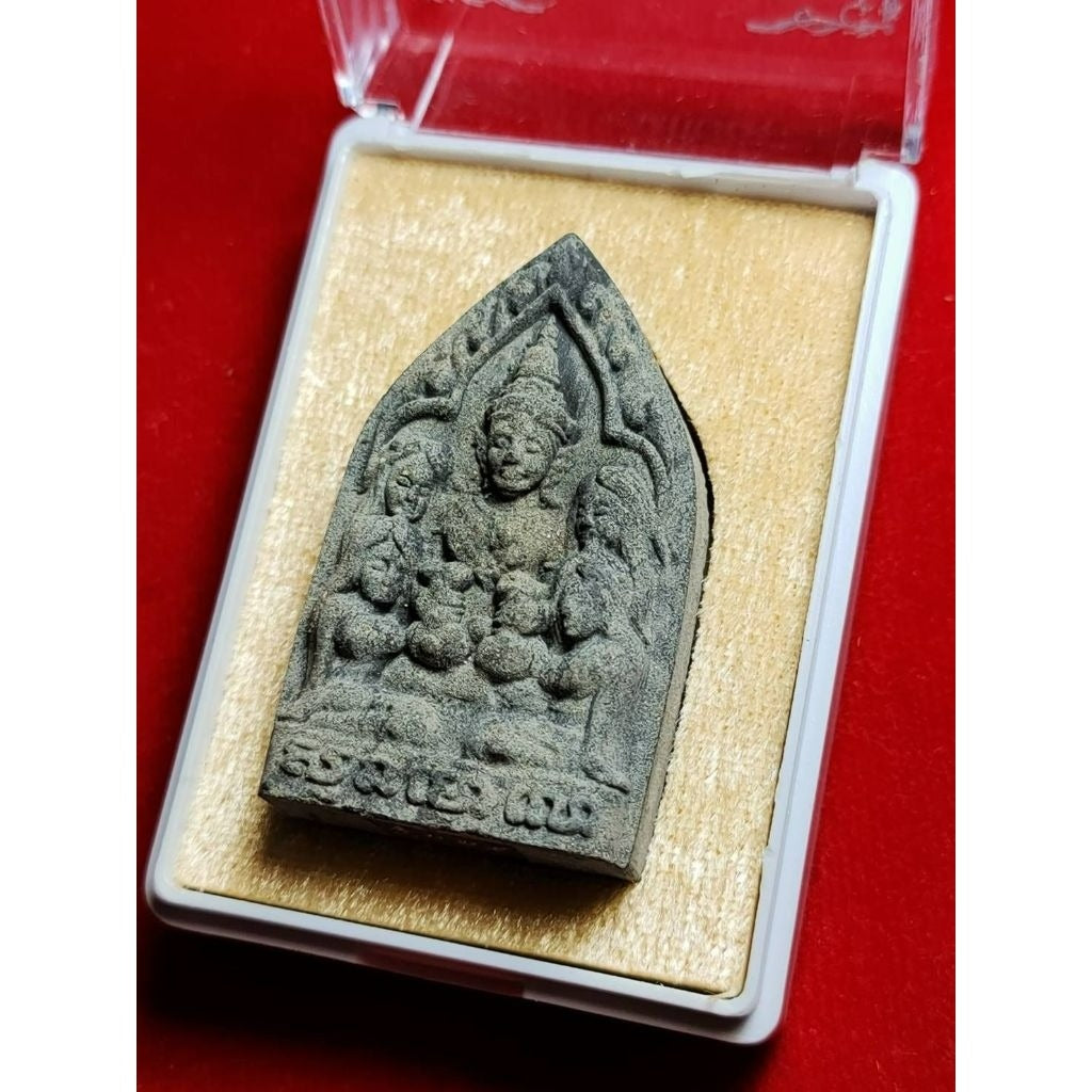🌟 Khun Phaen 500 Ladies™ Sacred Charm Amulet – Attract Love, Wealth & Divine Protection