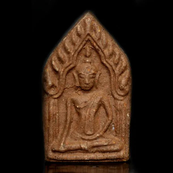 ✨ Luminous Spirit of Allure – Khun Paen “Mae Phrai Siriprapha” Charm-Powder Amulet with Embedded Spirit-Oil Bottle for Love, Favor & Fortune