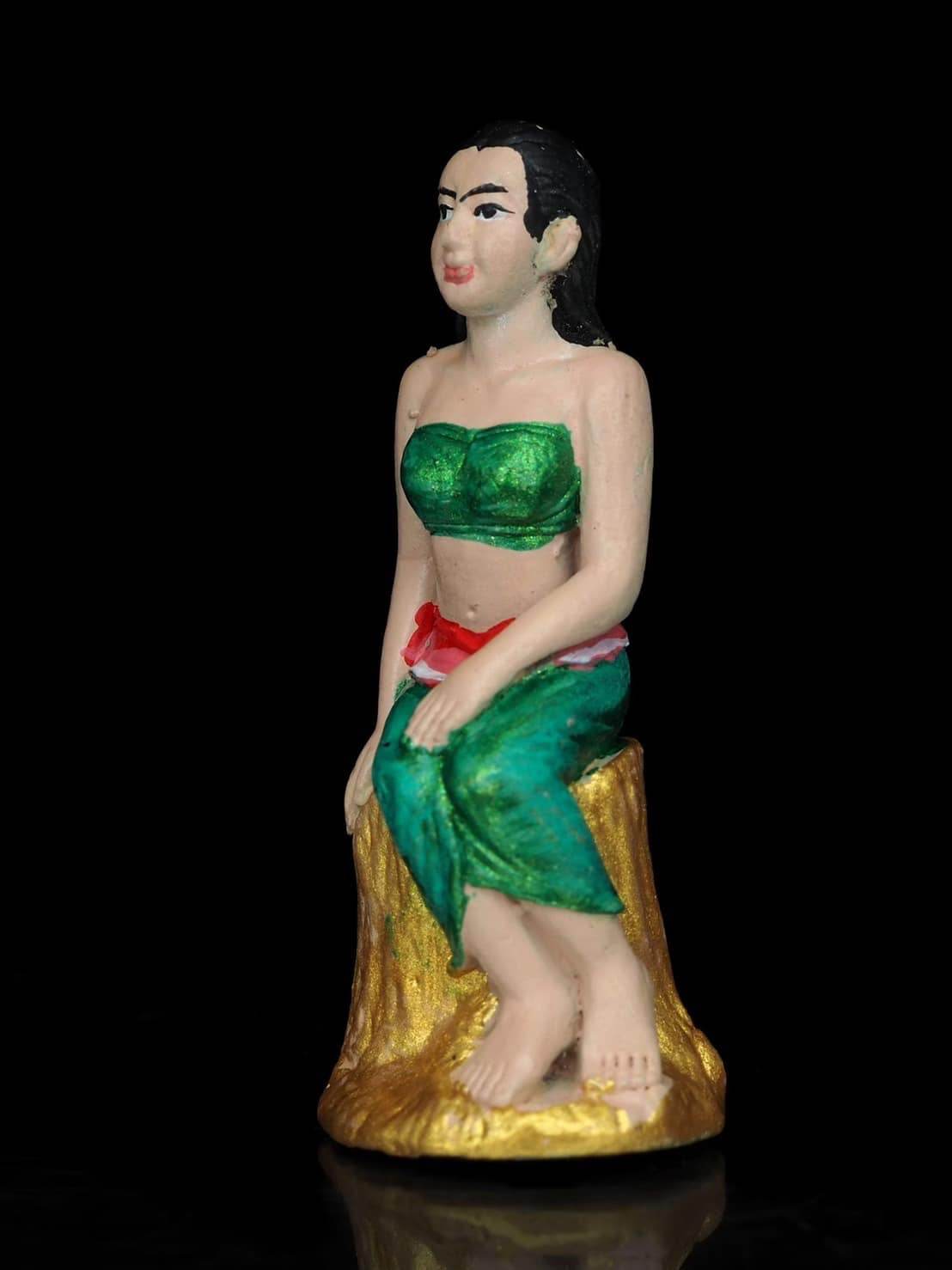 Mae Ta-Khian Golden Ta-Khian Statue – Mae Bunsithong Wealth &amp; Blessing Charm | Handmade at Wat Kok Samran, Phetchabun, 2023 Edition 黄金塔钦母神像 – 香潭女神招财祝福符 | 手工制作于碧差汶府沃特科克萨姆兰寺，2023年限定版 - Thai Blessing Co