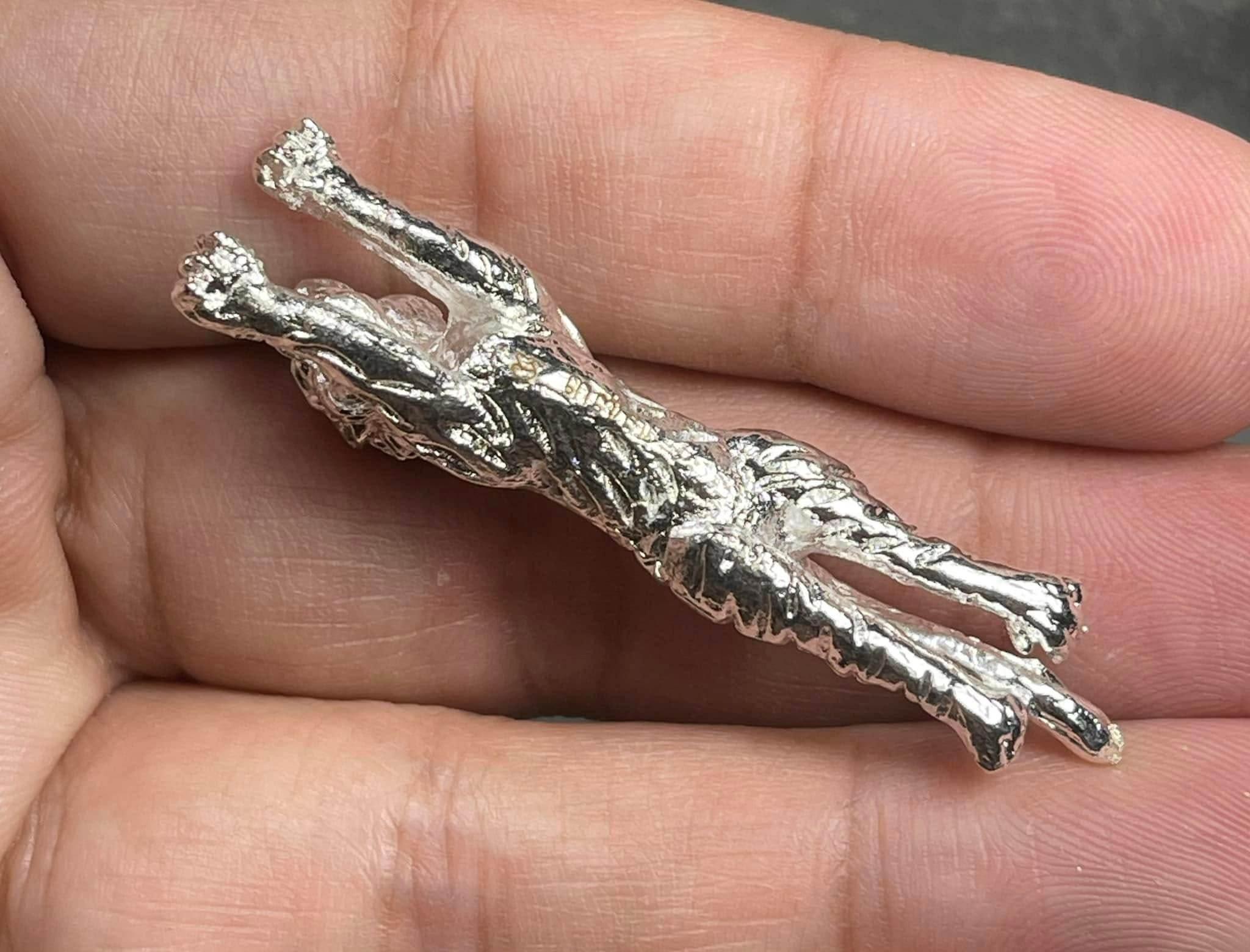 Tiger Puen Tak Amulet - Gun-Bullet Defying Sacred Amulet of Power and Protection by Luang Por Liab, Wat Na Wong