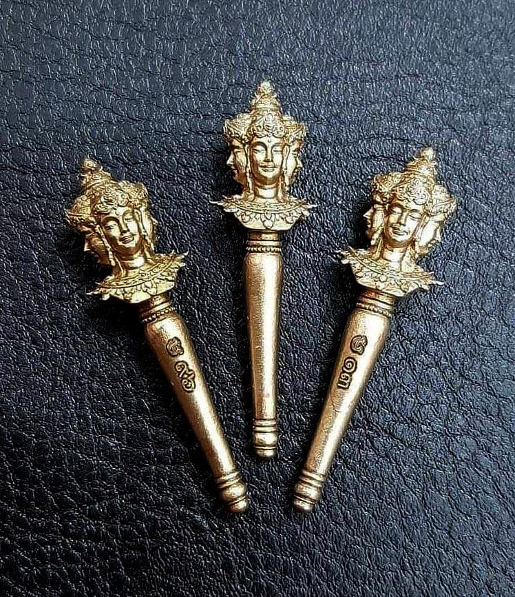 ✨ Hold Your Fortune in Hand – Maha Brahma Tycoon Scepter Mini by Luang Pho Weera for Wealth Mindset, Blessing & Noble Opportunity