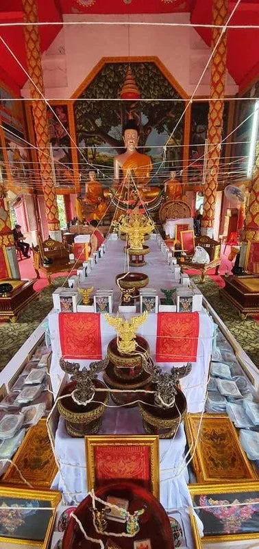 🦅 “Mangrai Garuda Supreme – Large Royal Wealth & Protection Amulet in Maha Chanuan Thong Alloy (Thai Garuda Prosperity & Power Charm)”