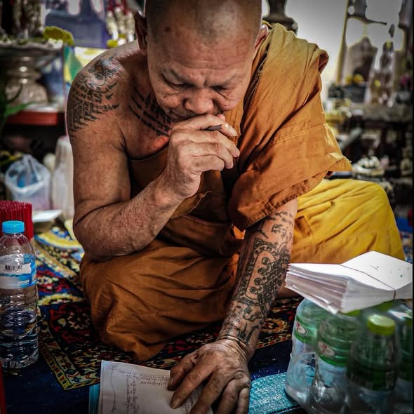 ✨ Masterpiece of Charm & Fortune – Khun Paen Mon Phraya Pan Thong Maha Saneh by Luang Pho Sangwian 🌟