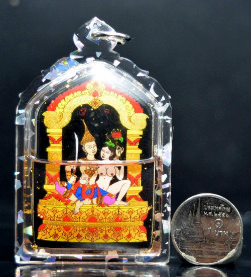 ✨ Midnight Allure, Daylight Favor – Phet Payathorn Black Charm-Oil Locket for Loving-Kindness, Deep Attraction & Wish Support