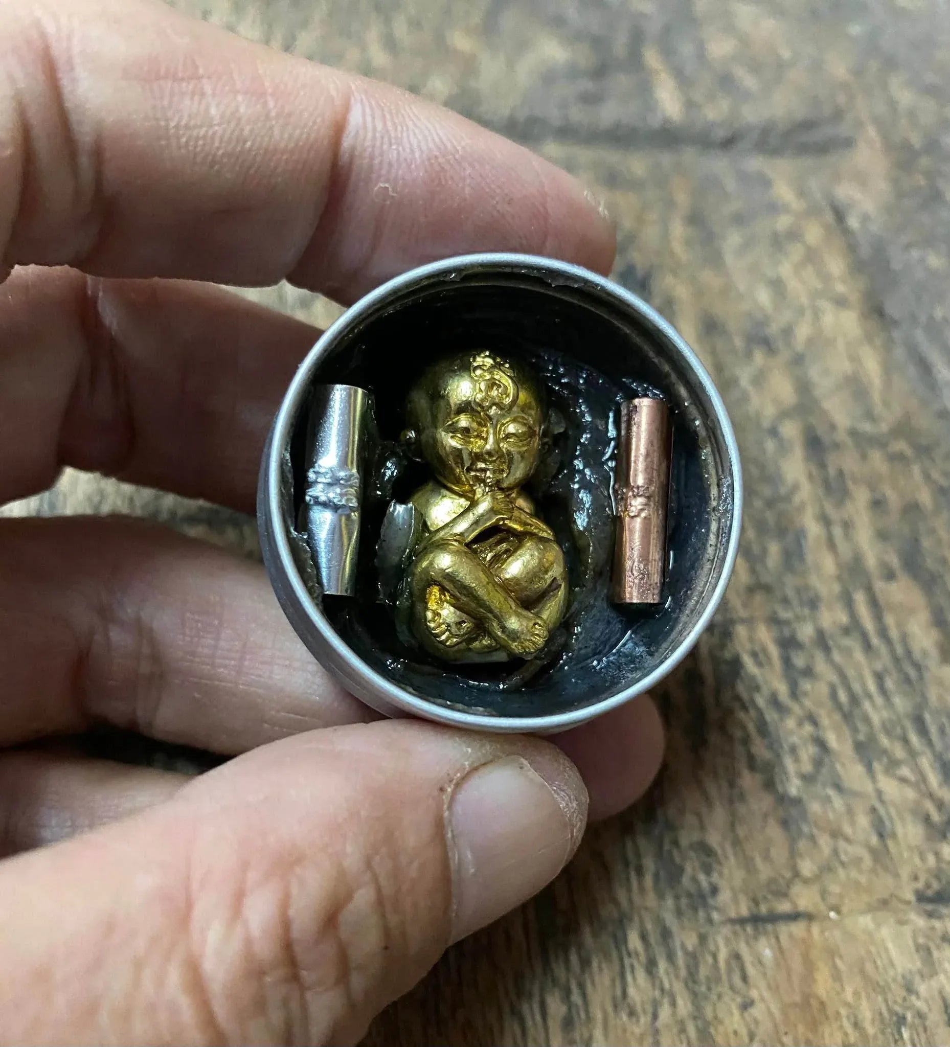 Mini Wealth Guardian Figurine with Black Wax Inlay for Abundance and Prosperity - 招财迷你守护雕像蕴含黑蜡精华助力财富与成功