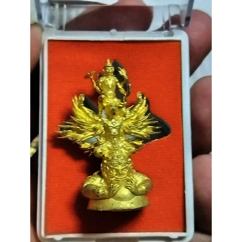 🛕 “Narayana on Garuda over Rahu” – Triple‑Power Thai Protection & Life‑Path Clearing Amulet by Luang Pho Nikom (Wat Traiphum Satchatham, Maha Sarakham, Thailand)