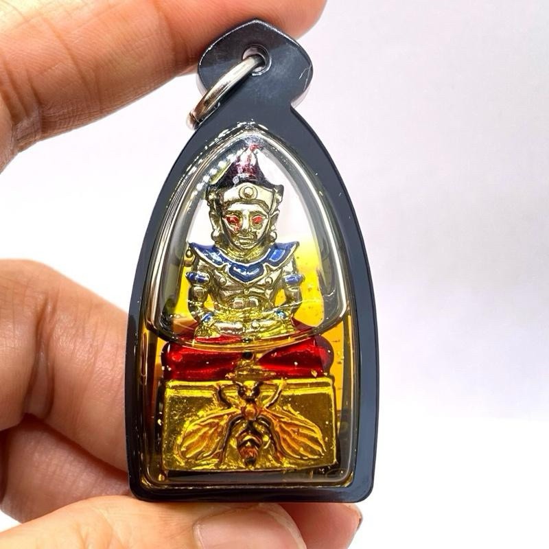 ❄️ Phaya Ngang "Maeng Wan Kham" (Golden Fly) - White Gold Enamel (Long Ya) Edition: Kruba Khamfan, Wat Ko Chok – Soaked in Flower Oil & Double Takrut – Wealth & Love Magnet