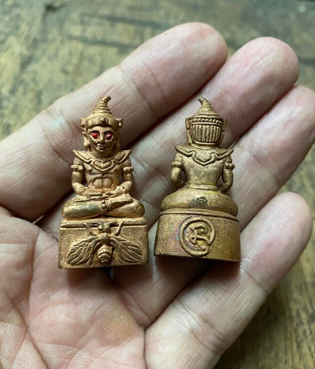 🔥 Phaya Ngang "Maeng Wan Kham" (Golden Fly) 2025: Kruba Khamfan, Wat Ko Chok – Lightning Rod Metal & Charm Oil – Ultimate Love & Wealth Magnet