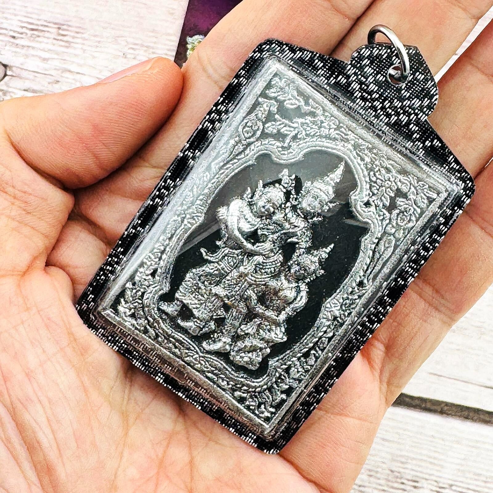 🌟 Experience Supreme Spiritual Charm, Loving-Kindness & Protection with This Phet Phaya Thon Authentic Thai Amulet