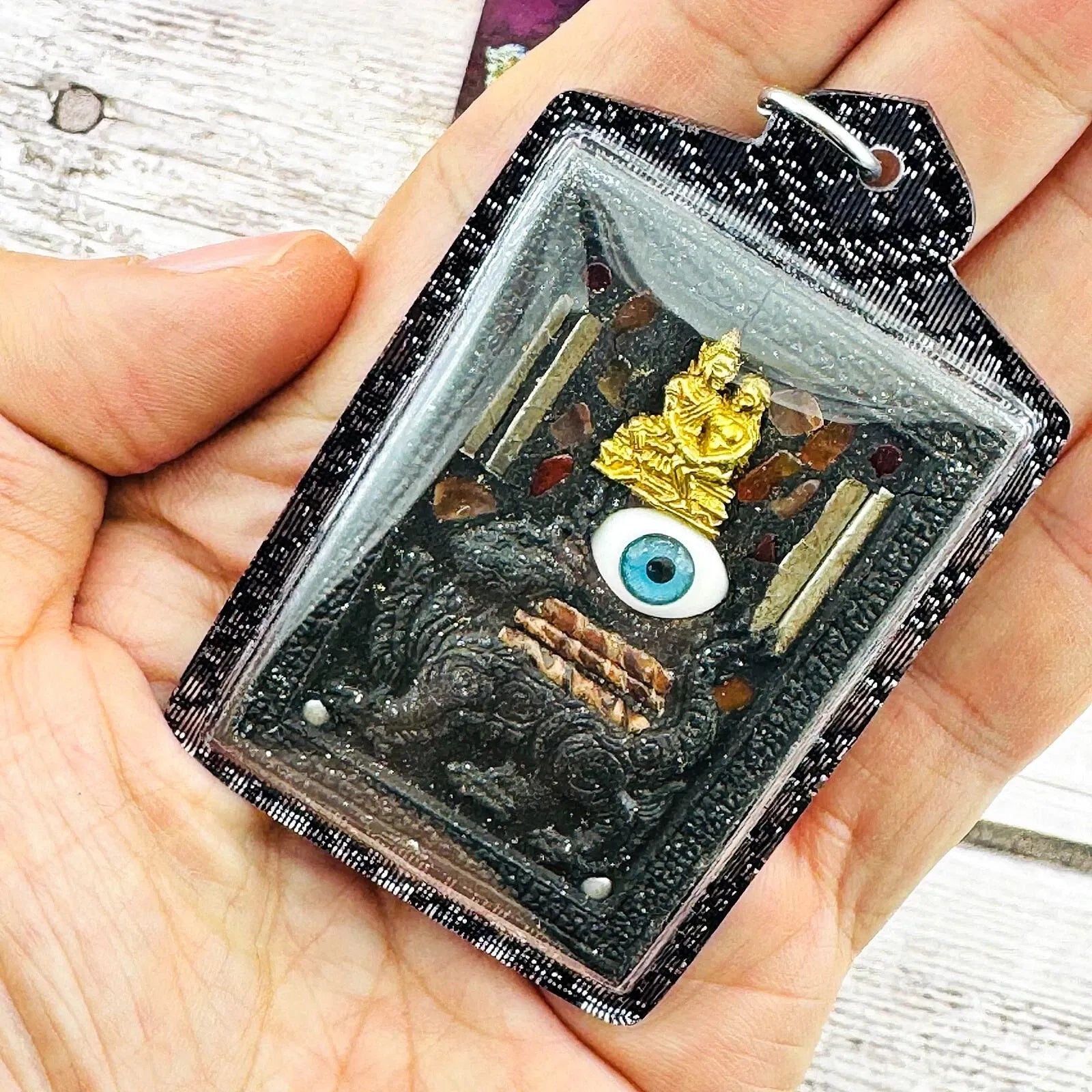 🌟 Experience Supreme Spiritual Charm, Loving-Kindness & Protection with This Phet Phaya Thon Authentic Thai Amulet