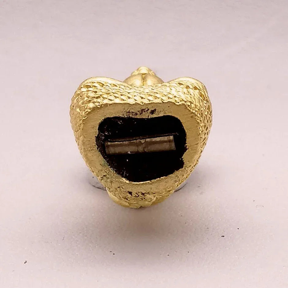 ✨ Phra Pit Ta Nakkharat Gold-Plated Bronze Amulet – Auspicious Edition by Luang Pu Kham Bu, Wat Kut Chomphu, Ubon Ratchathani