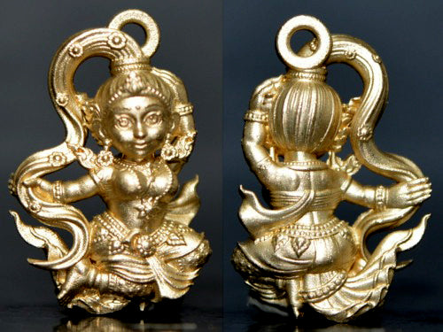 🪬Phra Mae Thorani Bronze Amulet – Blessed by Phra Ajahn Danupon, Wat Huai Haen (B.E. 2568), Compact 1.5 × 2.1 cm Earth Goddess Talisman