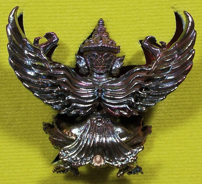 🦅 Racha Choke Garuda Rainbow Bronze Power & Fortune Amulet – Ajarn Ueng, Wat Choeng Wai, Bangkok