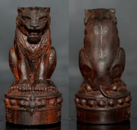 🪬Roaring Tiger “Maha Amnat Barami” Rosewood Amulet – Luang Pu Kaew, Wat Kaeng Dinso (B.E. 2567), 3.6 × 1.8 cm Power & Protection Talisman