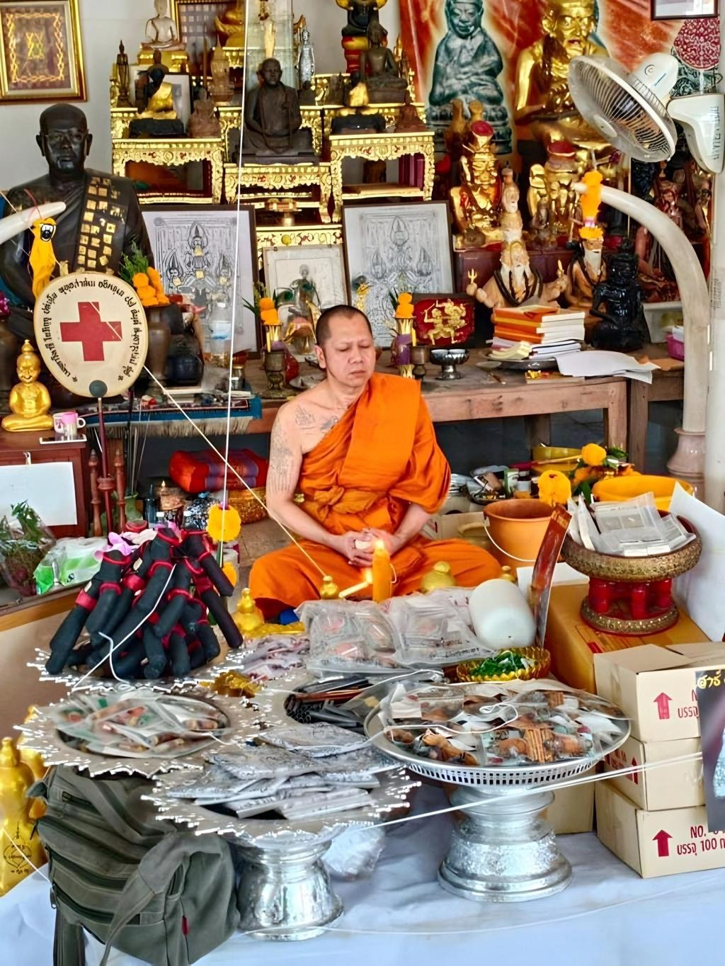 🐯 “Royal Pouncing Tiger of Fortune” – Saturday 5th Edition by Phra Palad Apichat (Ajarn Rach), Wat Khlong Khanon, Thailand – Power, Attraction & Wealth‑Pouncing Success Amulet