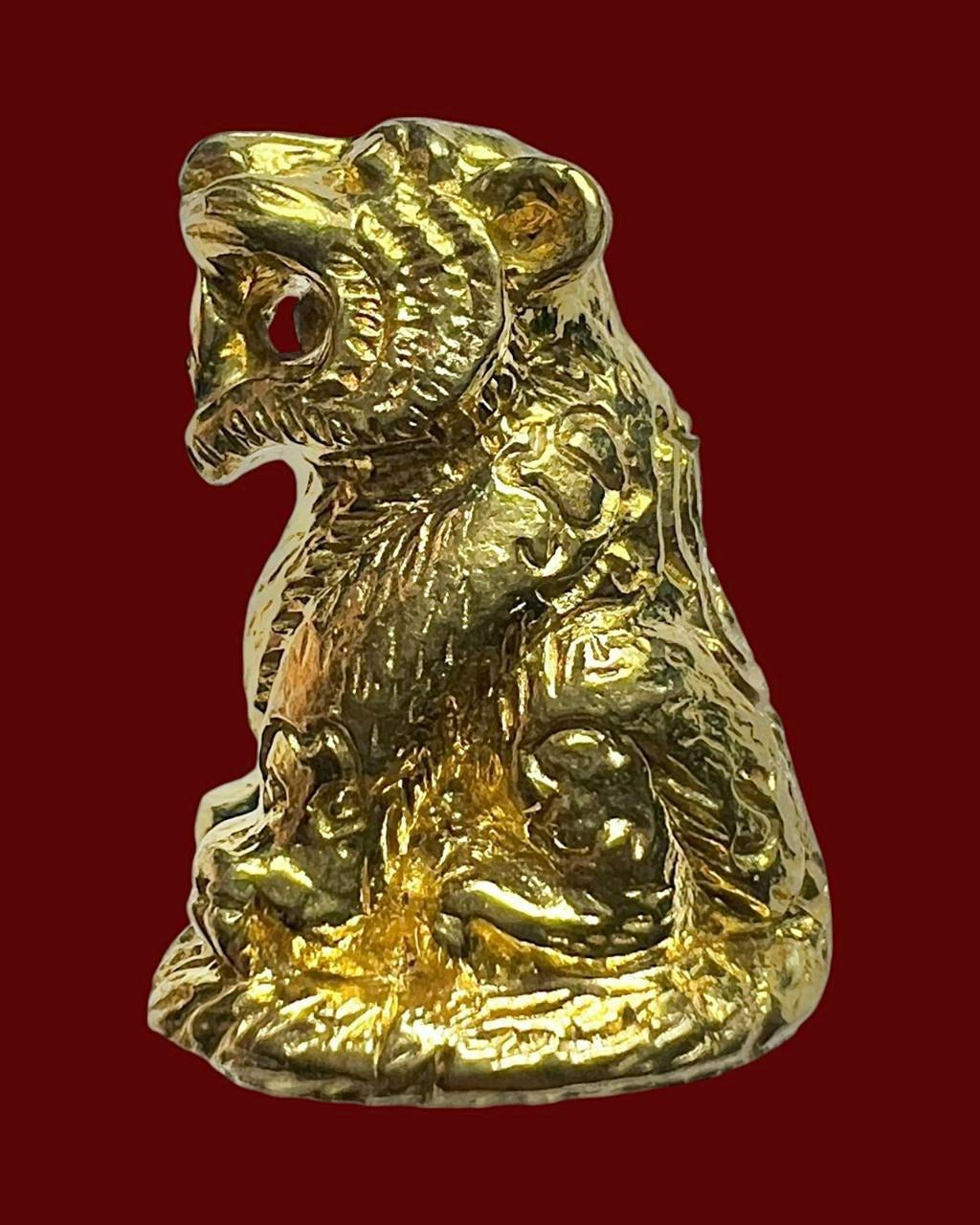 🐯 “Royal Pouncing Tiger of Fortune” – Saturday 5th Edition by Phra Palad Apichat (Ajarn Rach), Wat Khlong Khanon, Thailand – Power, Attraction & Wealth‑Pouncing Success Amulet