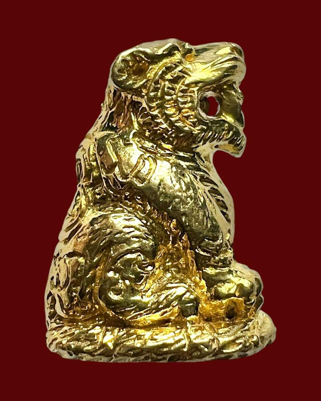 🐯 “Royal Pouncing Tiger of Fortune” – Saturday 5th Edition by Phra Palad Apichat (Ajarn Rach), Wat Khlong Khanon, Thailand – Power, Attraction & Wealth‑Pouncing Success Amulet