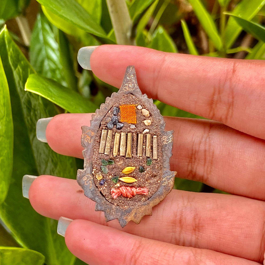 Majestic Thep Phaya Krut Head - Powerful Thai Alloy Casting with 8 Silver Takrut Scrolls by Kruba Ariyachart, Wat Saeng Kaew Phothiyan, 2015