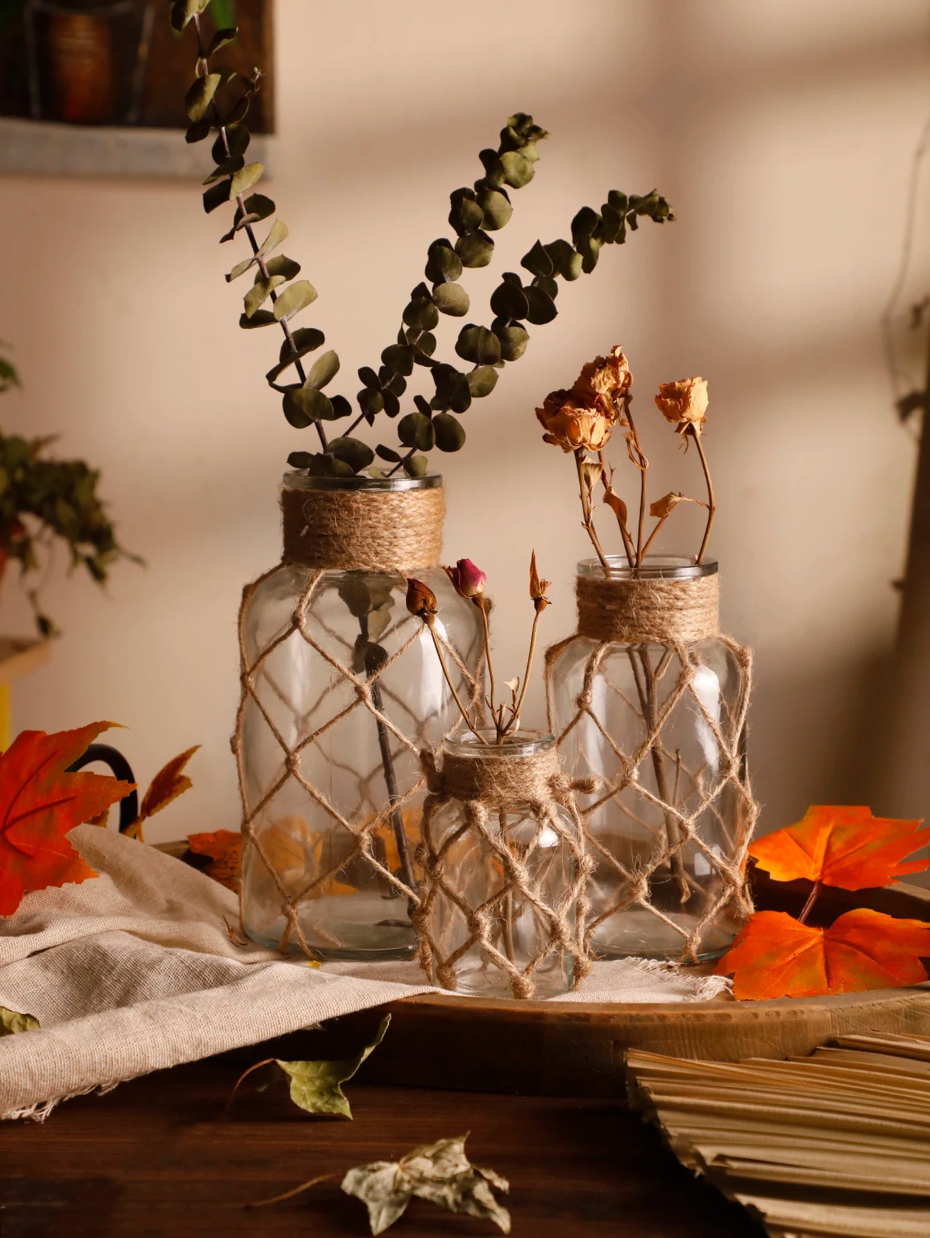 🌿Rustic Hanging Glass Vase with Hemp Rope Net – Handmade Transparent Glass Holder for Dried Flowers and Boho Home Décor