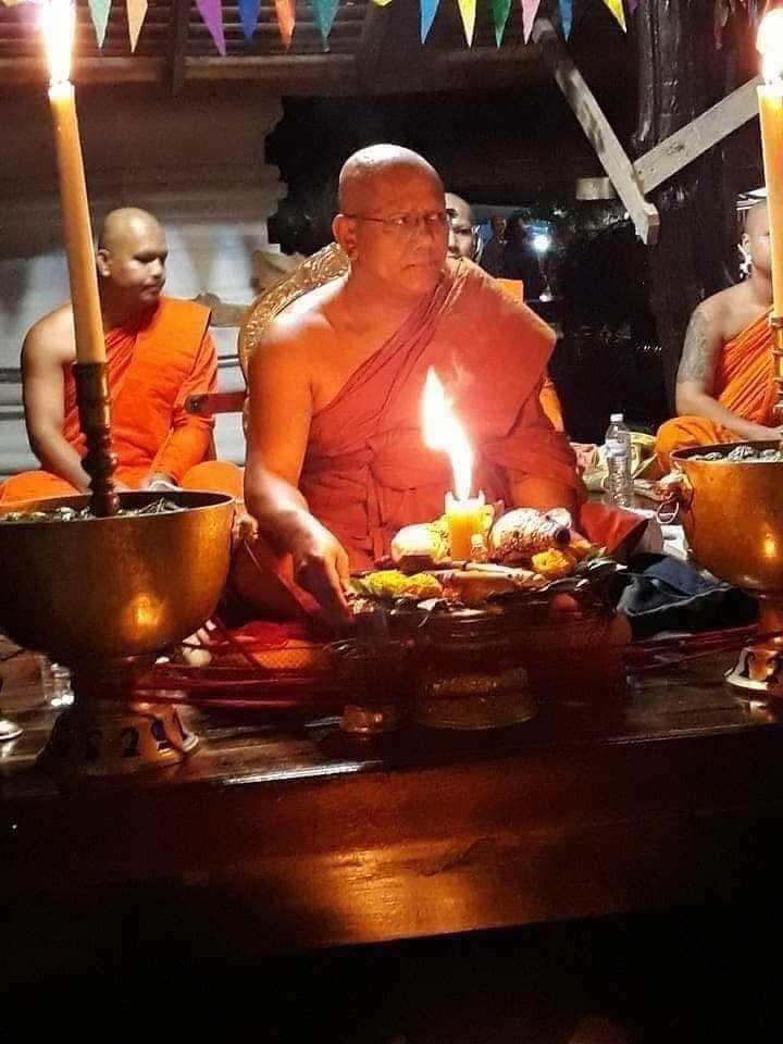 ⚡ Unleash the Mystical Power of the Khun Paen Maha Wetch Jettapoom Phrai﻿ – Sacred Amulet Blessed by Phra Ajarn Prasoot! ⚡