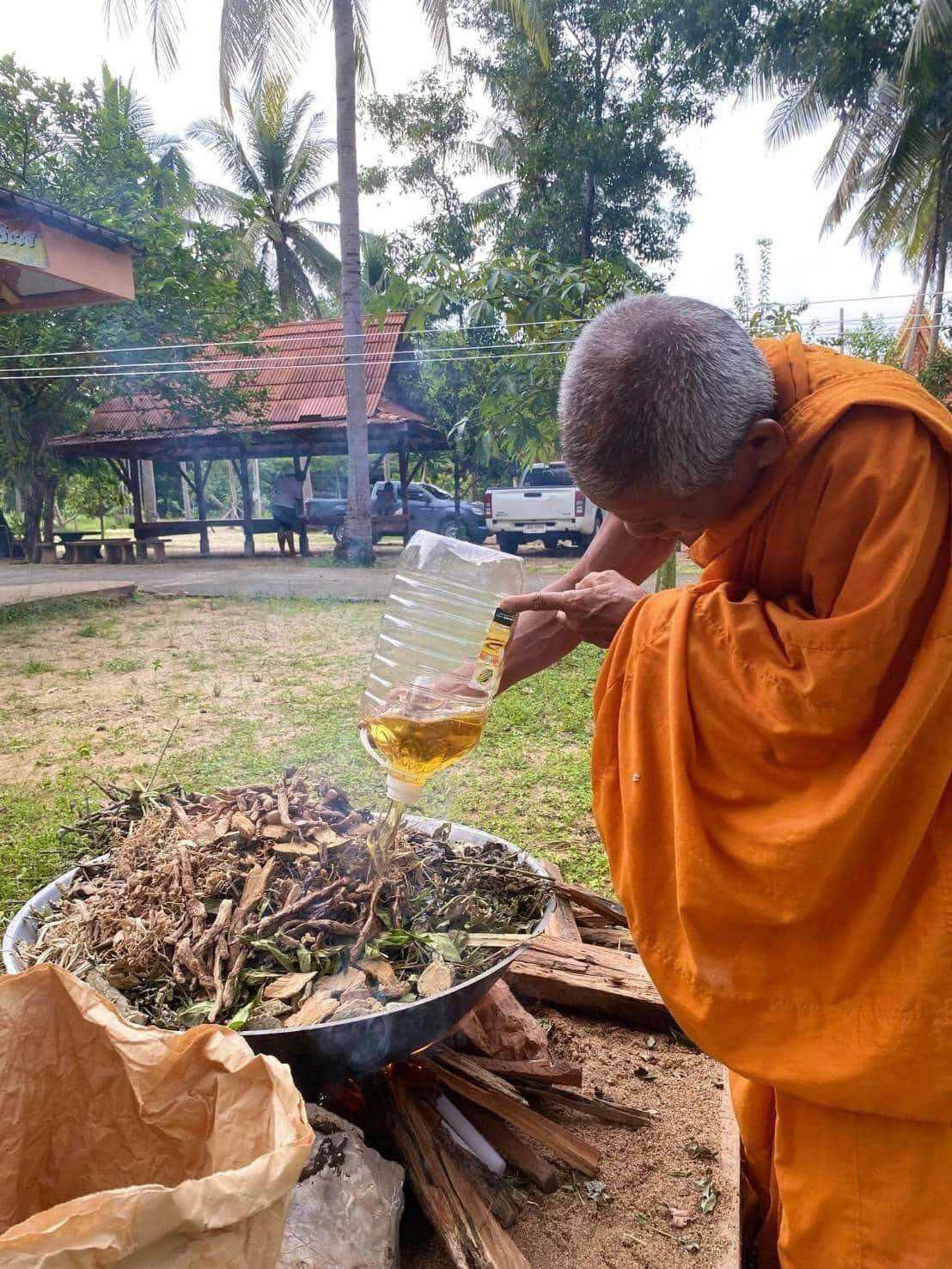 Break Through Darkness with Phra Pidta Disaster-Smasher by Phor Than Iad, Consecrated at Wat Khan Prachasank