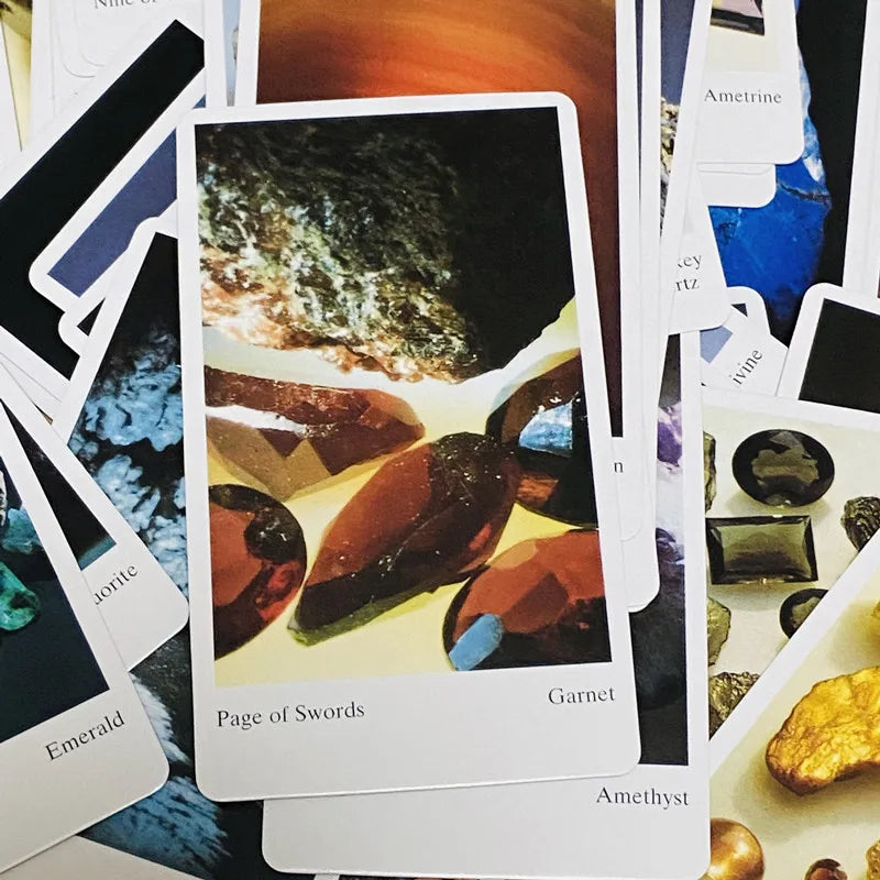 🔮 The Tarot of Gemstones and Crystals – 78-Card Deck with Instruction Booklet, Featuring Photographs of Nature’s Most Beautiful Crystals and Stones, Perfect for Intuitive Divination and Spiritual Connection