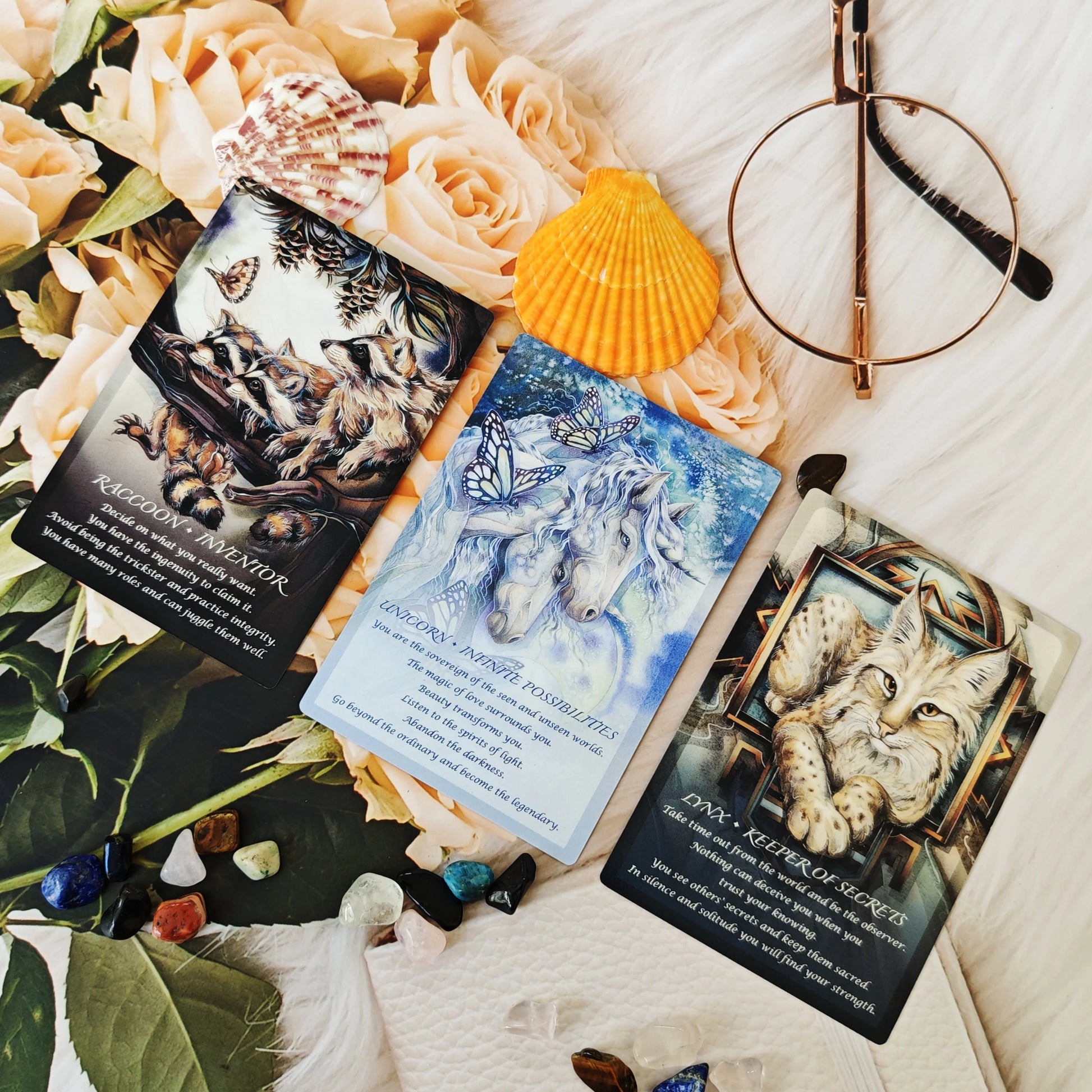 🐾 Spirit of The Animals Oracle Cards – 52 Cards Beautifully Illustrated Animal Spirit Guides Divination & Family Party Board Game English Guidebook Included Compact 4 x 6 in Size