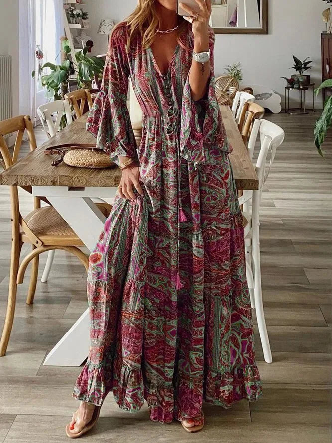 Bohemian Floral Dress – Retro Printed V-neck, High Waist, Bell Sleeve Design for Spring & Autumn red