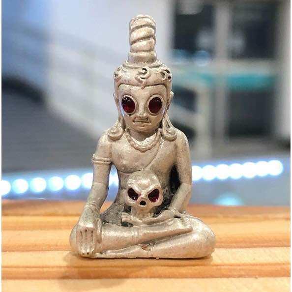 👹 Phaya Ngang Maha Mon (Great Mantra King): Mahawiro Edition – Phra Ajarn Amnart, Chaiyaphum – Powerful Love Charm, Wealth & Occult Protection Silver Satin Ribbon