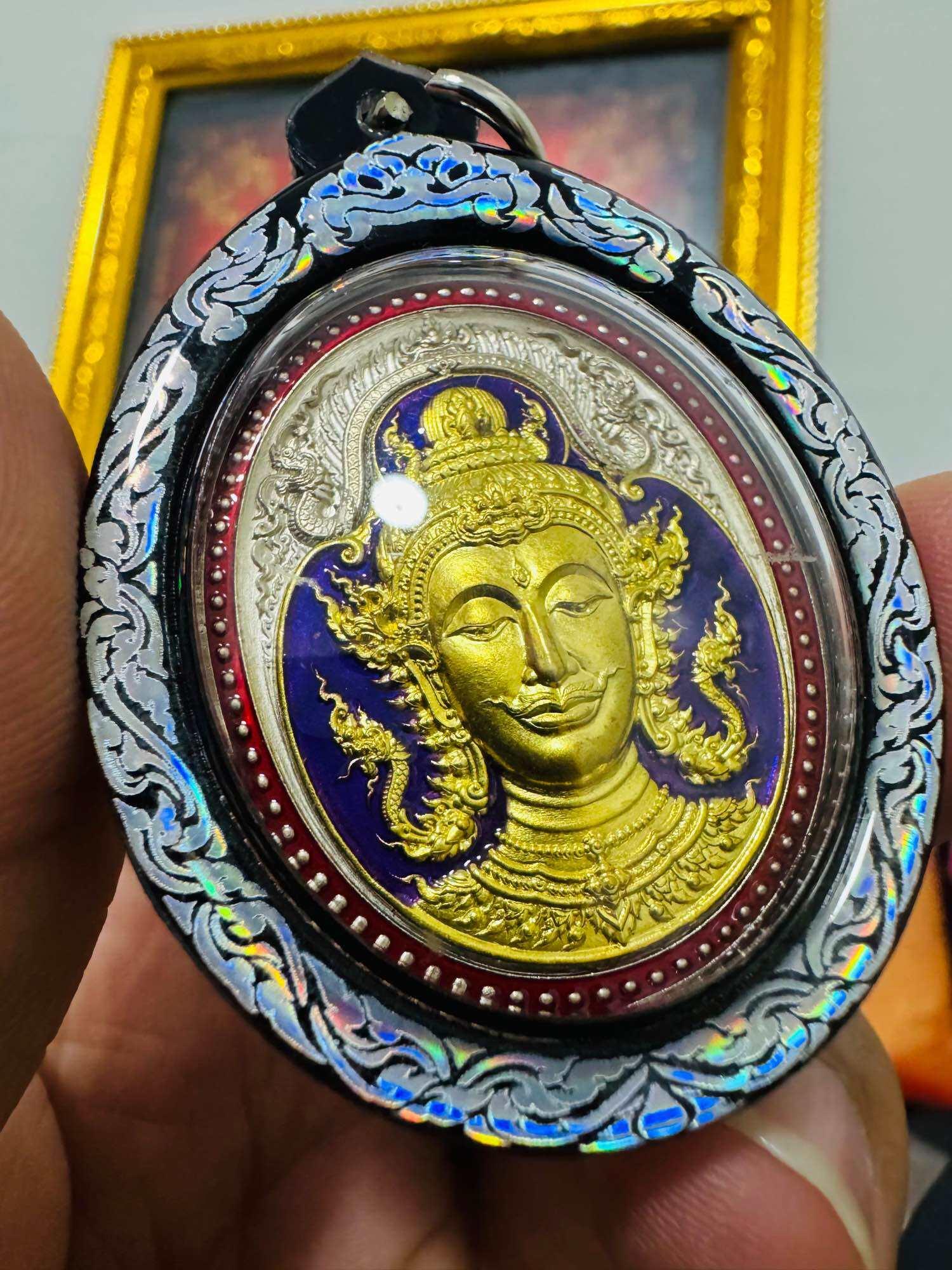 Rare Phu Sri Suthoth Coin from Wat Huai Hin Haep – Limited Edition 2023 in Alpaca Alloy with Gold-Faced Purple Enamel