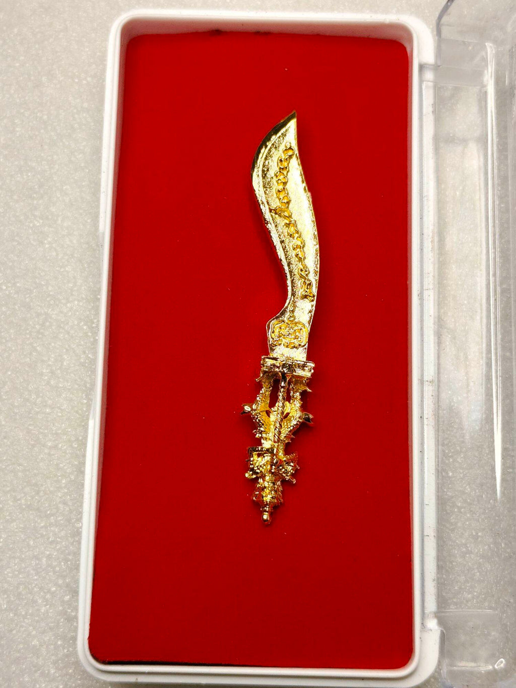 🗡️ The "Demon Slayer" Knife: Auspicious Rattan Cutter by Phor Than Phon (Wat Thung Nari, 2024) – Exorcise Bad Luck & Attract Wealth