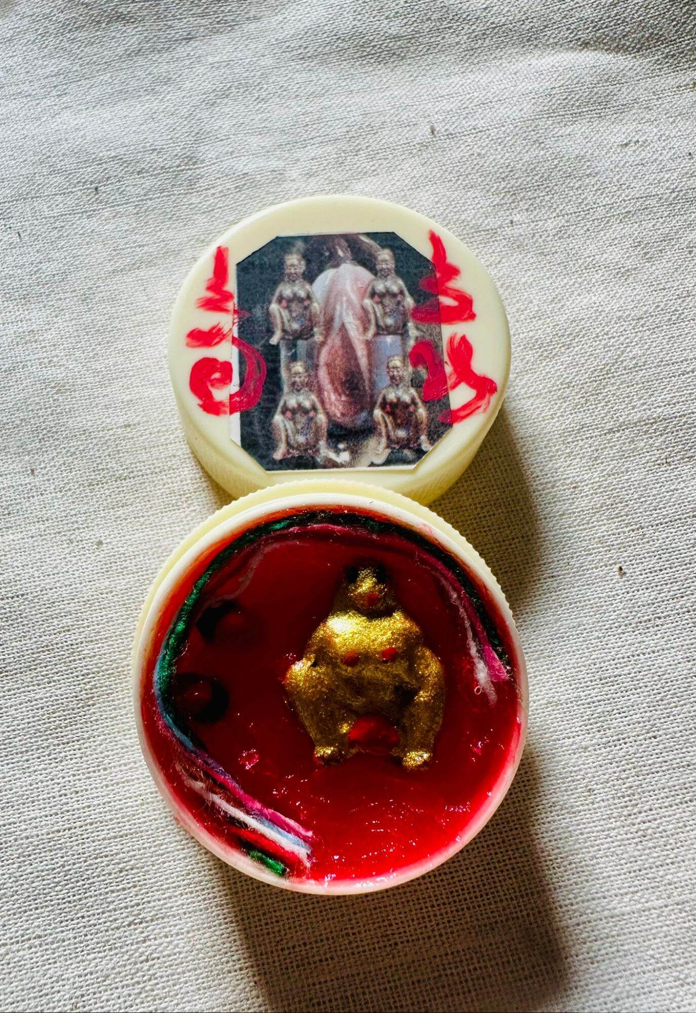 🪙 “Hundred‑Loves Wealth Honey Balm” – Legendary I‑Pe Er Attraction & Fortune Wax by Grandmaster Thon, Maha Lap Lineage