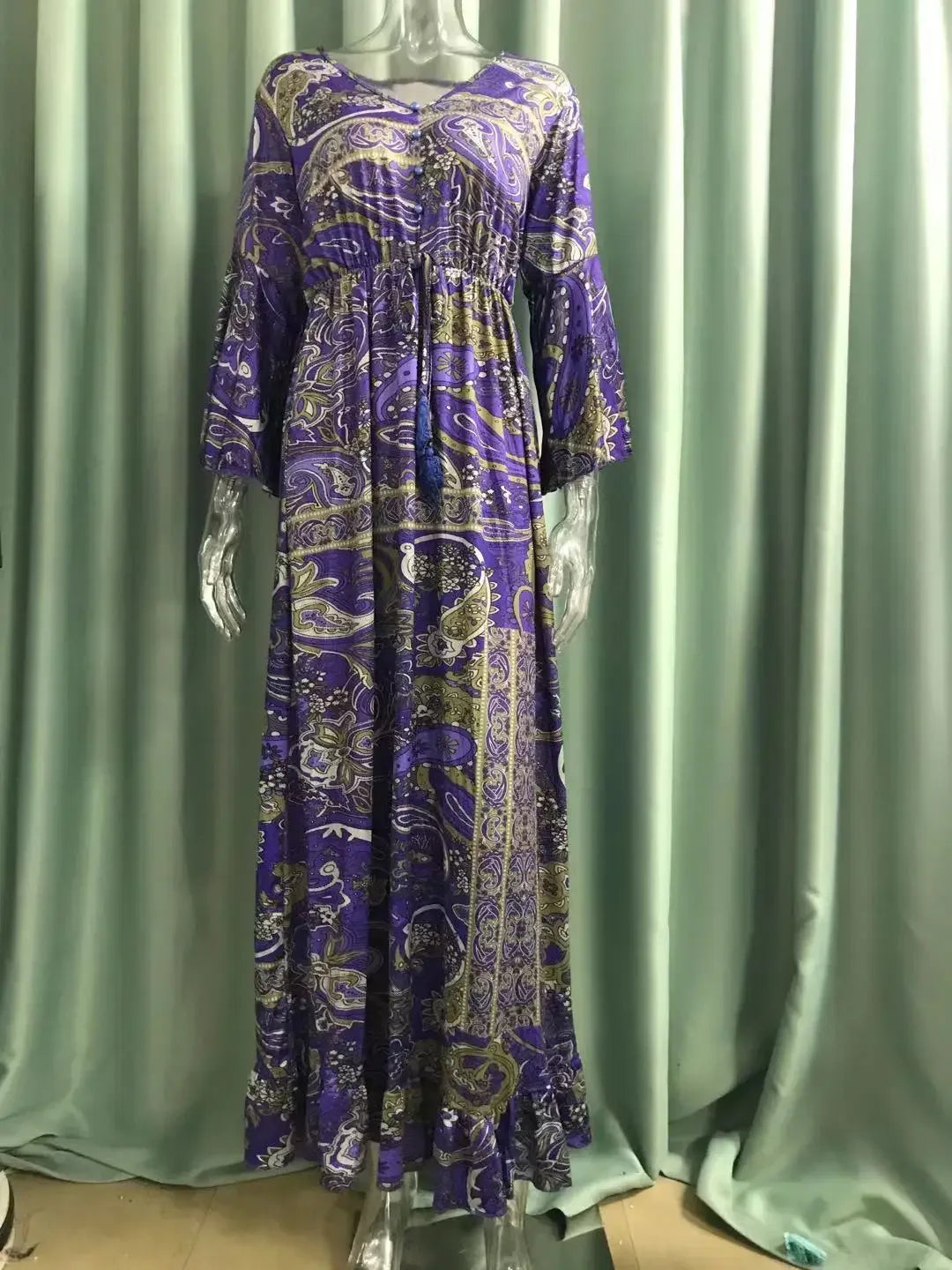 European American Bohemian Floral Vacation Dress with Flared Sleeves and High Waisted Long Skirt